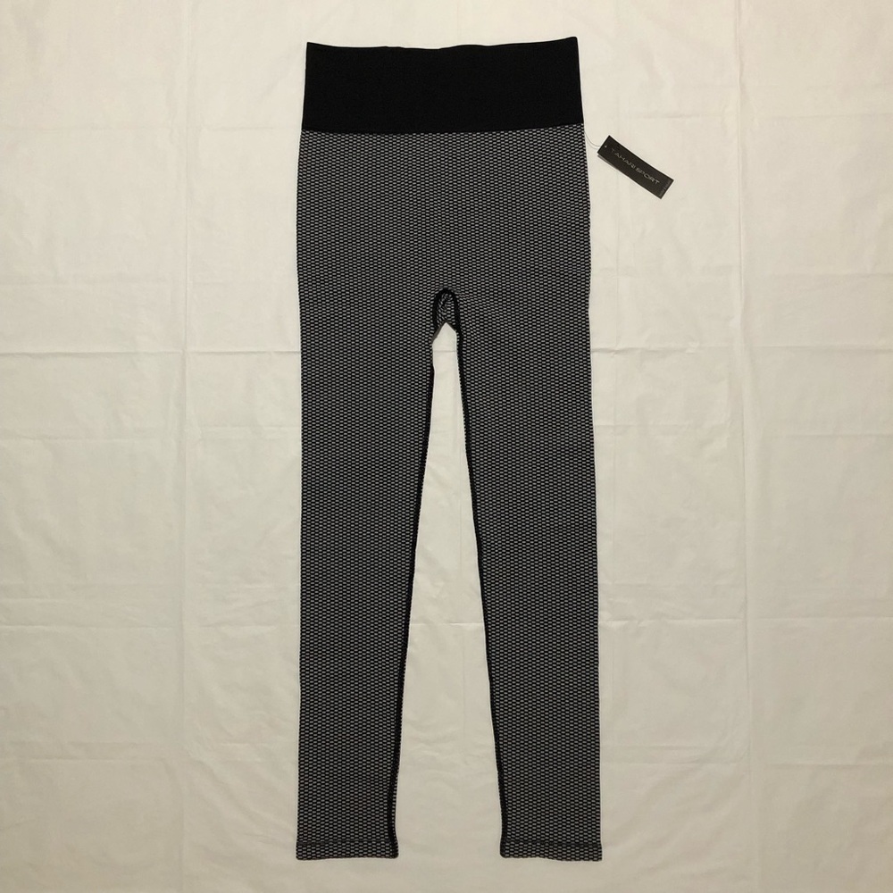 NWT Tahari Women’s High-Waisted Black & Gray Leggings size 1X / 2X